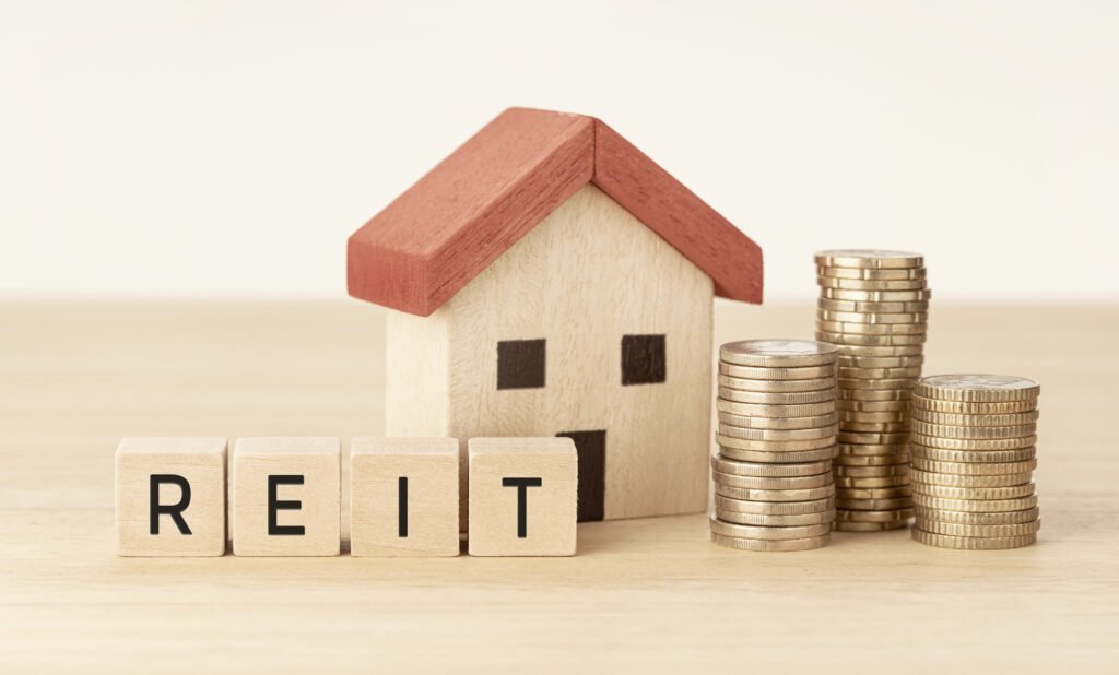 Understanding Real Estate Investment Trusts (REITs) – Key Concepts and Benefits